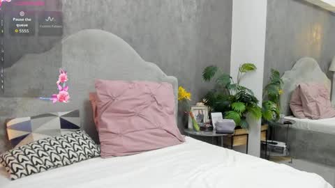 lisacroft online show from 9, 4, 2026