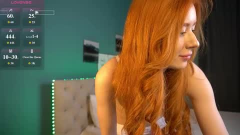 Snapshot of lisafoxy_ chatting on 19, 4, 2026 Lisa online show from 19, 4, 2026