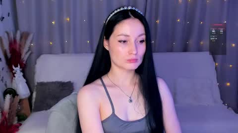 Snapshot of lisamooore chatting on 27, 2, 2025 Lisa Moore online show from 27, 2, 2025