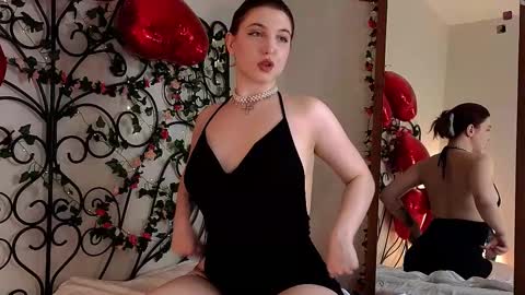 Snapshot of lisavamp chatting on 15, 2, 2025 LisaVamp online show from 15, 2, 2025