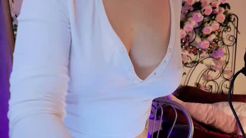 Snapshot of lisavamp chatting on 29, 9, 2025 LisaVamp online show from 29, 9, 2025
