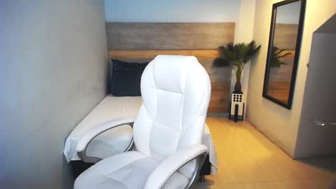 Liseth Fox online show from 27, 12, 2024