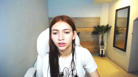 Liseth Fox online show from 4, 1, 2025