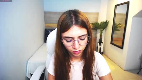 Liseth Fox online show from 26, 2, 2025