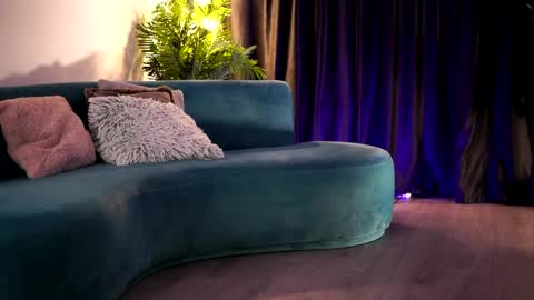 Snapshot of lisetteluxe chatting on 1, 6, 2026 LisetteLuxe online show from 1, 6, 2026