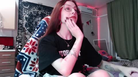 Snapshot of lisiasweet chatting on 27, 12, 2024 Lika online show from 27, 12, 2024