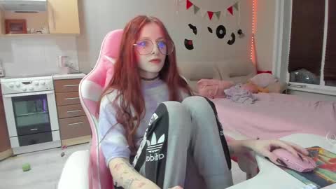 Snapshot of lisiasweet chatting on 8, 3, 2025 Lika online show from 8, 3, 2025