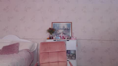 Alice Dont forget to thumbs up its very important  online show from 12, 10, 2025