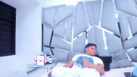 Snapshot of lissandjohnson chatting on 20, 2, 2025 LISSA JHONS online show from 20, 2, 2025