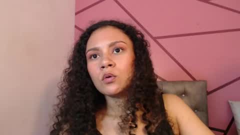 Snapshot of little18doll chatting on 29, 4, 2026 little18doll online show from 29, 4, 2026