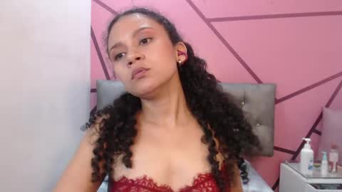 Snapshot of little18doll chatting on 15, 5, 2026 little18doll online show from 15, 5, 2026