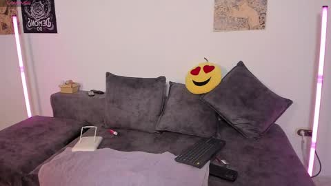 Snapshot of little__ammy chatting on 21, 4, 2026 little__ammy online show from 21, 4, 2026
