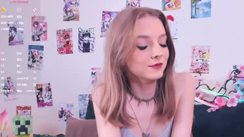 Snapshot of little__caprice chatting on 3, 6, 2026 Bella online show from 3, 6, 2026