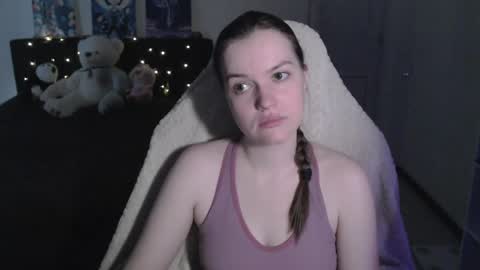 little__flowers online show from 18, 4, 2026