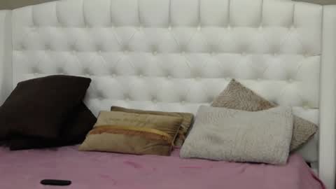 Iris online show from 13, 1, 2025