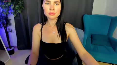 Snapshot of little__isabel chatting on 1, 7, 2026 Isabel online show from 1, 7, 2026