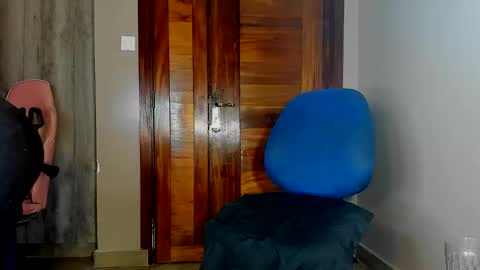 Snapshot of little_africa chatting on 13, 5, 2026 little_africa online show from 13, 5, 2026