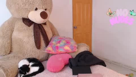 TU ANGELITO online show from 4, 2, 2026