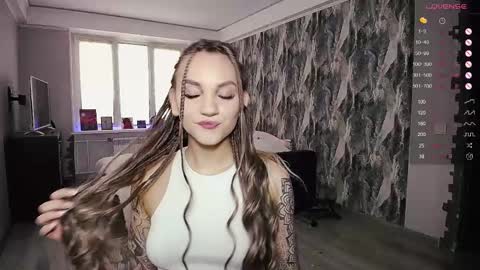 Snapshot of little_birdy chatting on 28, 2, 2025 Birdy online show from 28, 2, 2025