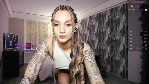 Snapshot of little_birdy chatting on 28, 2, 2025 Birdy online show from 28, 2, 2025