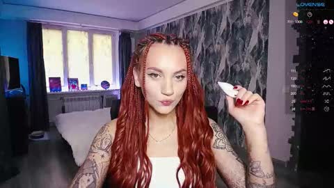 Snapshot of little_birdy chatting on 14, 9, 2025 Birdy online show from 14, 9, 2025