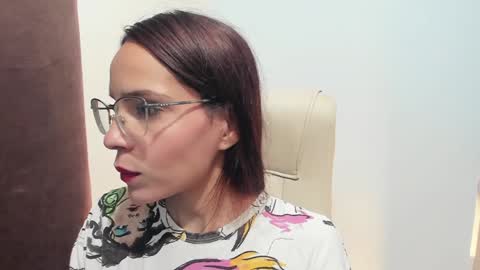 Help me reach 100 likes online show from 1, 2, 2025