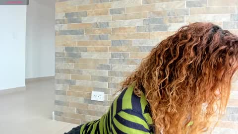 Izzi online show from 4, 2, 2025