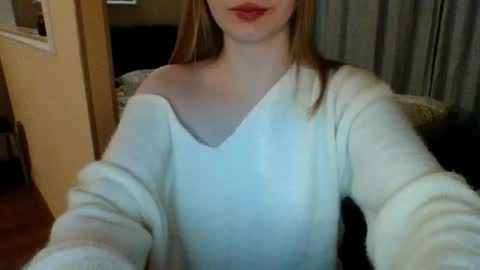 Snapshot of little_mariaa chatting on 4, 12, 2025 Maria online show from 4, 12, 2025