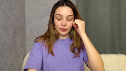 Snapshot of little_mia__ chatting on 2, 12, 2024 Mia Im online every day 1530 PM in New York 2030 PM in London online show from 2, 12, 2024