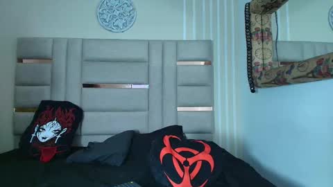 Mia online show from 14, 2, 2026