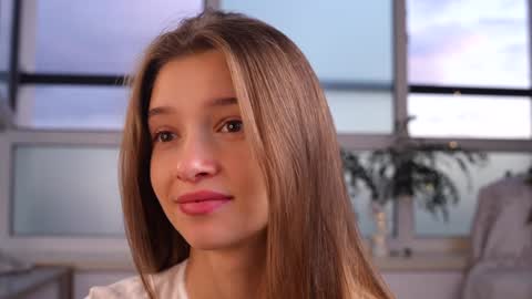 Snapshot of little_poetry chatting on 8, 9, 2025 Kiki online show from 8, 9, 2025