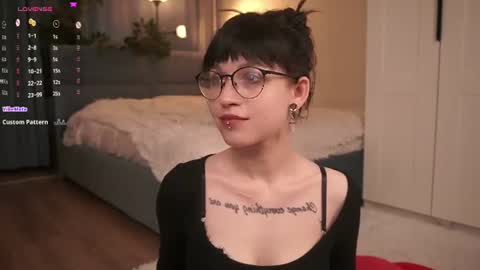 Snapshot of little_poetry chatting on 26, 6, 2026 Kiki online show from 26, 6, 2026