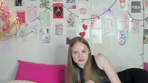 Snapshot of little_radiant_sun chatting on 19, 4, 2026 Kriss online show from 19, 4, 2026