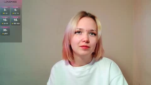 Snapshot of little_sugar_queen chatting on 14, 6, 2026 Akin online show from 14, 6, 2026