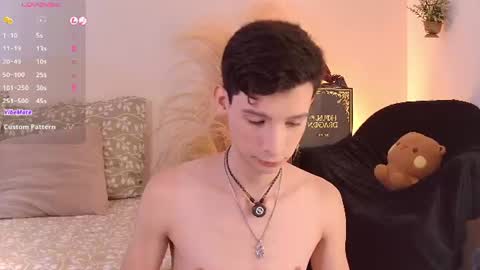 Snapshot of little_twiink chatting on 17, 7, 2026 Juan Ferrer online show from 17, 7, 2026