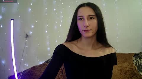 Snapshot of littleahwitch chatting on 11, 5, 2026 LittleAhWitch online show from 11, 5, 2026