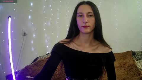 Snapshot of littleahwitch chatting on 8, 6, 2026 LittleAhWitch online show from 8, 6, 2026