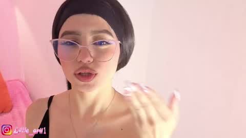 Snapshot of littlearii chatting on 21, 5, 2026 Ari online show from 21, 5, 2026