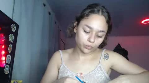 Snapshot of littlecheerry69 chatting on 29, 11, 2025 littlecheerry69 online show from 29, 11, 2025