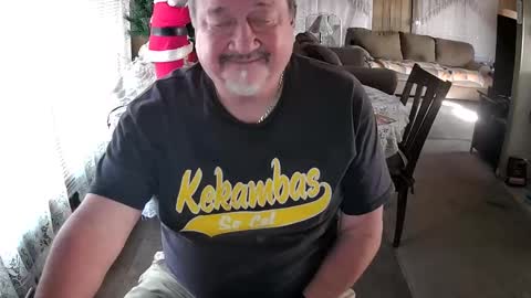 Snapshot of littled83057 chatting on 6, 12, 2024 Littled83057 online show from 6, 12, 2024