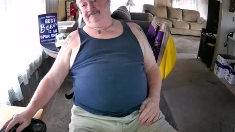 Snapshot of littled83057 chatting on 20, 9, 2025 Littled83057 online show from 20, 9, 2025