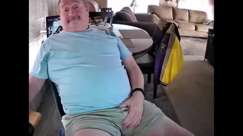 Snapshot of littled83057 chatting on 16, 10, 2025 Littled83057 online show from 16, 10, 2025