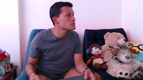 Snapshot of littledicklatin chatting on 30, 4, 2026 Manu online show from 30, 4, 2026