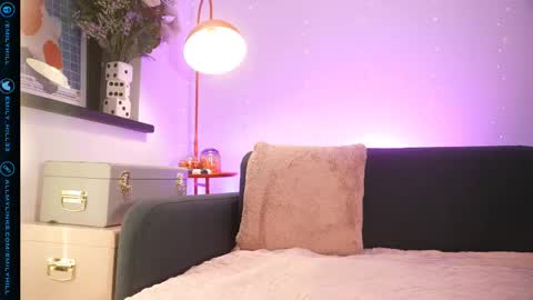 Snapshot of littlee33 chatting on 22, 5, 2026 Emily Hill online show from 22, 5, 2026
