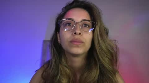 Snapshot of littlee_emma_ chatting on 5, 7, 2026 littlee_emma_ online show from 5, 7, 2026