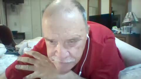 Snapshot of littlekenny1951 chatting on 14, 10, 2025 littlekenny1951 online show from 14, 10, 2025