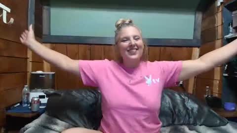 lisanixs online show from 17, 5, 2026