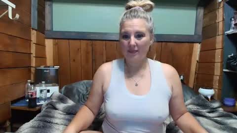 lisanixs online show from 28, 5, 2026