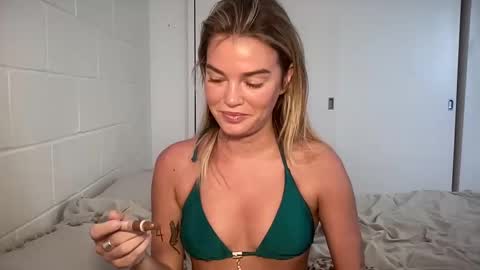 Snapshot of littlemaryjane19 chatting on 6, 3, 2025 Marciabrady online show from 6, 3, 2025