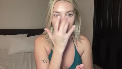 Snapshot of littlemaryjane19 chatting on 10, 11, 2025 Marciabrady online show from 10, 11, 2025